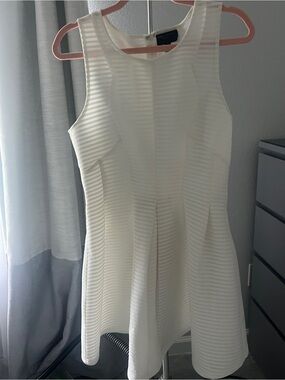 Vintage Romeo + Juliet Couture Sleeveless White Textured Stripe Fit Flare Dress